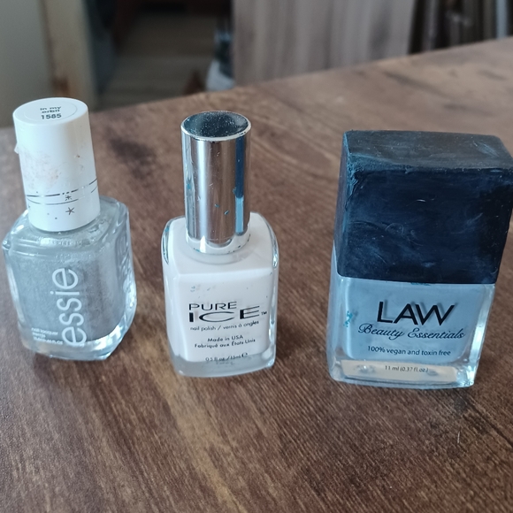 Nail beauty bundle - Picture 1 of 5
